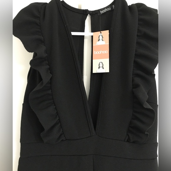 Ruffle Plunge One-Piece Jumpsuit - Picture 6 of 10